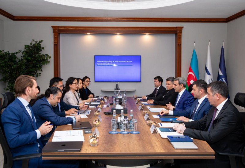 Azerbaijan Railways, AIIB discuss future cooperation (PHOTO)