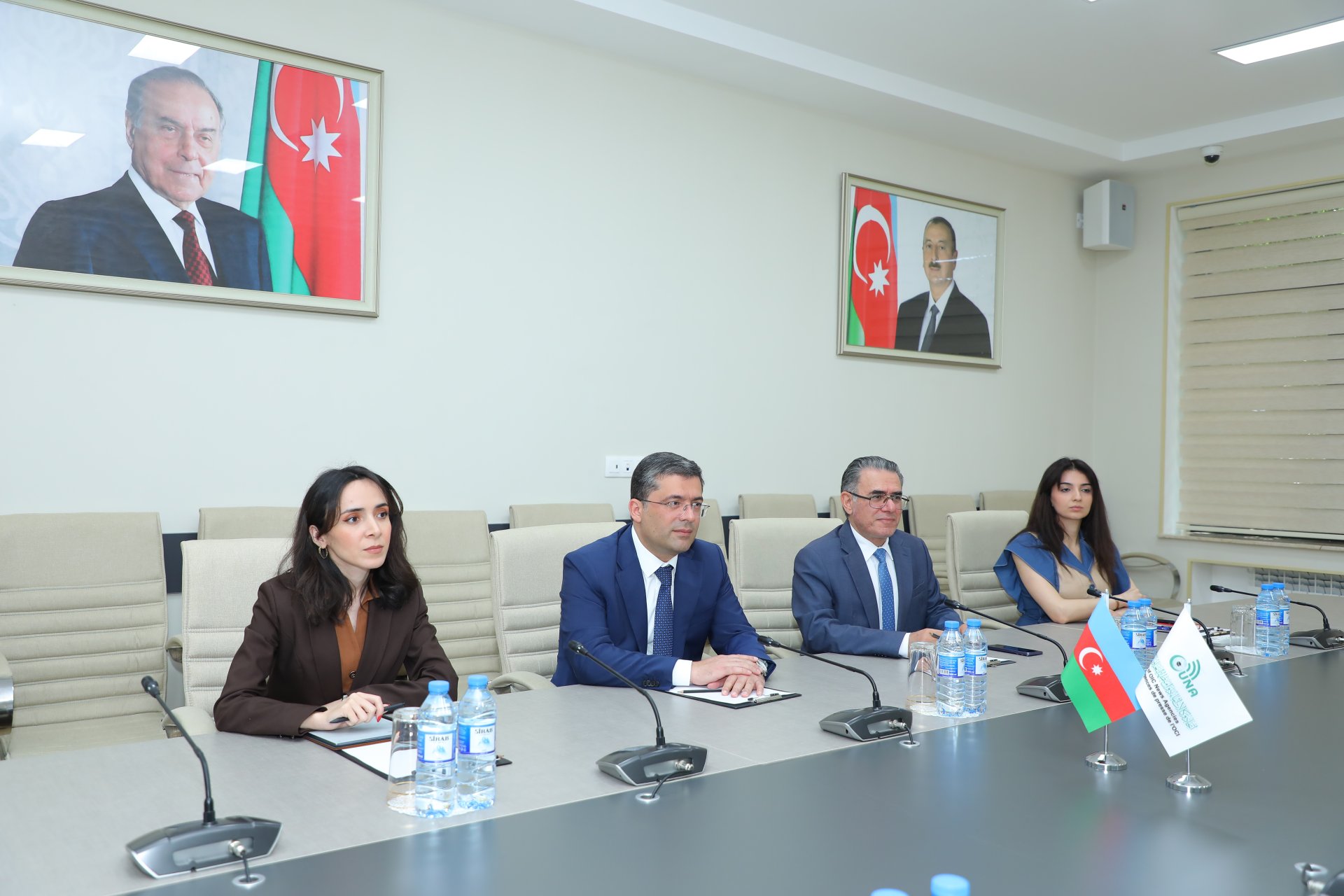 Azerbaijan's MEDIA and Union of OIC News Agencies discuss cooperation (PHOTO)