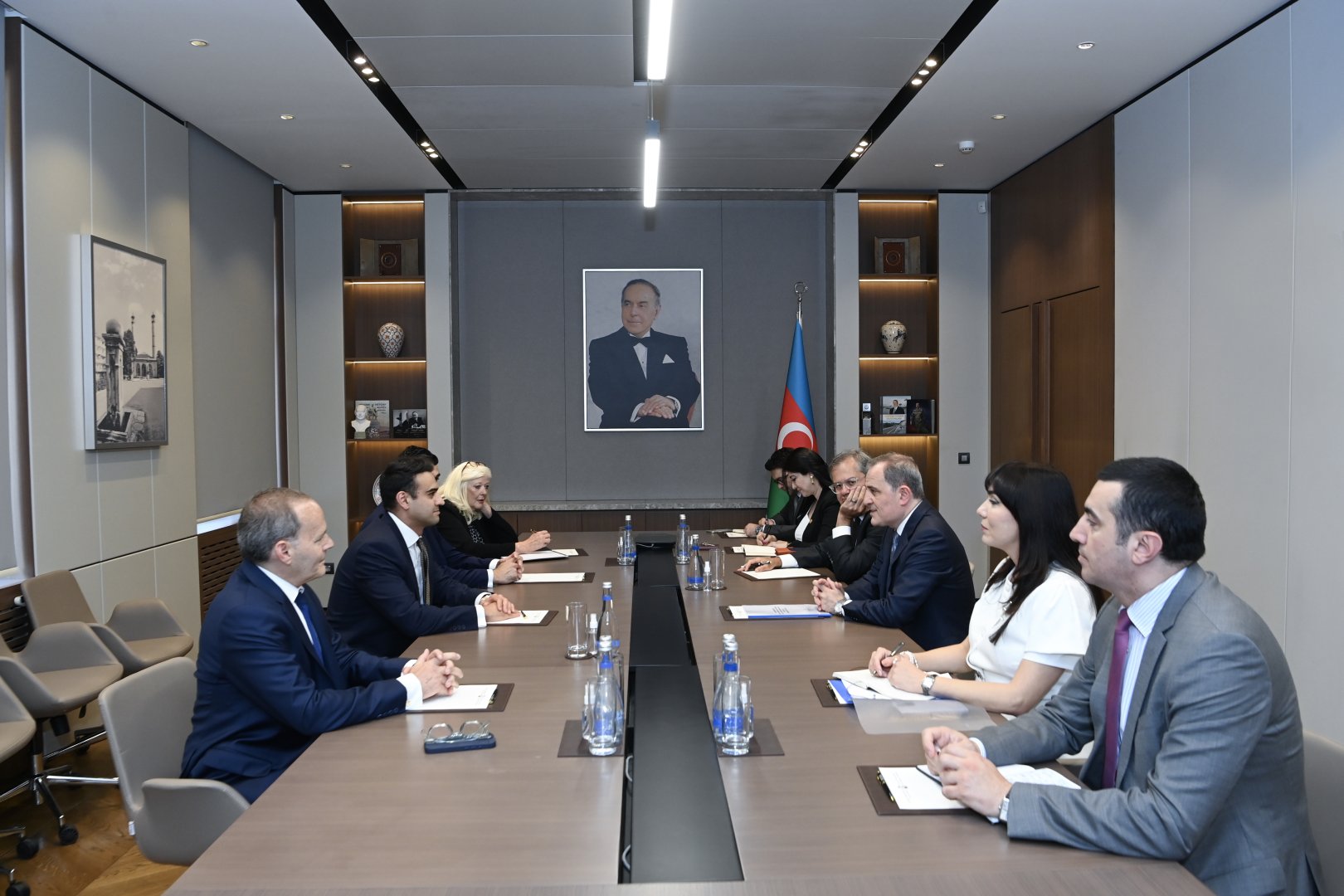 Azerbaijan and U.S. discuss future development prospects of relations (PHOTO)