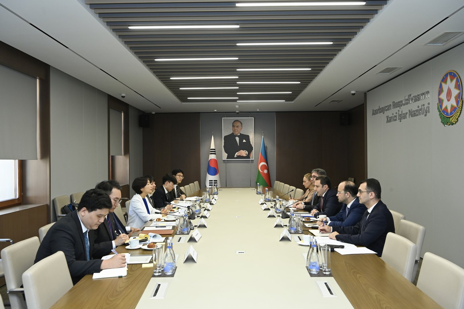 Azerbaijan, Korea discuss relations development perspectives (PHOTO)