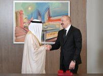 President Ilham Aliyev receives delegation of heads of member institutions of Arab Coordination Group (PHOTO)