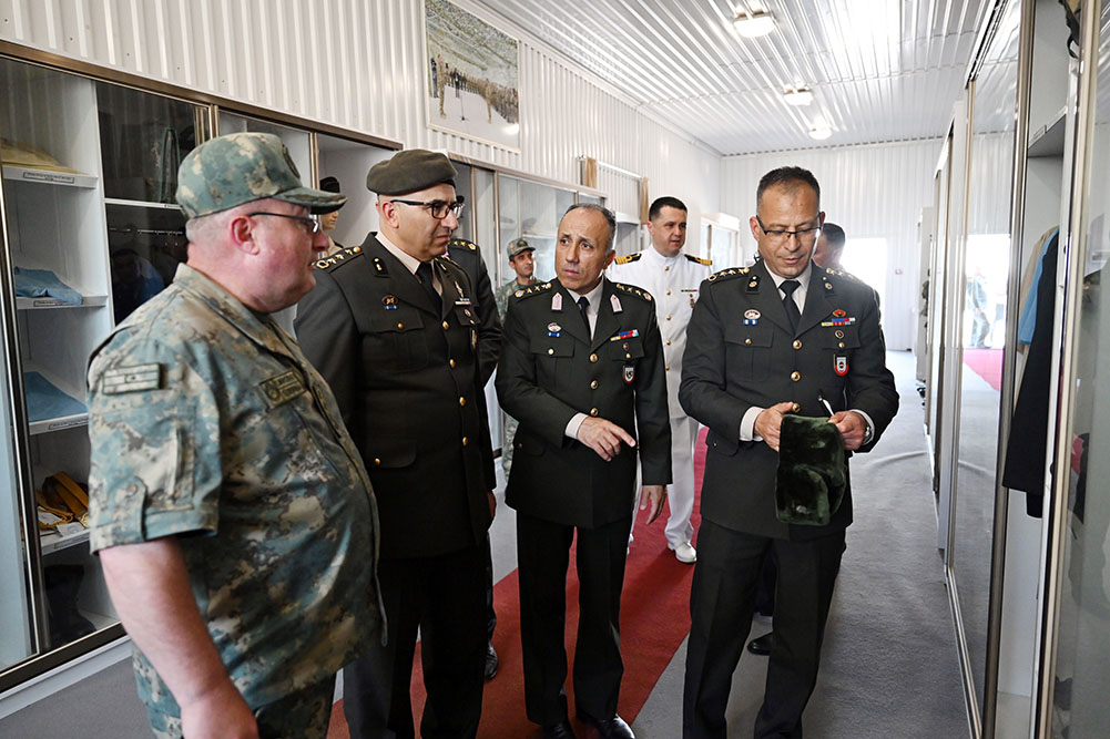 Azerbaijan and Türkiye discuss enhancing cooperation in military logistics (PHOTO)