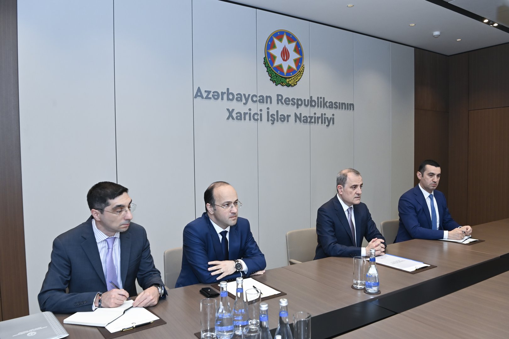 Azerbaijan's FM receives outgoing Malaysian ambassador (PHOTO)