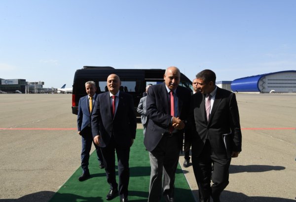 Speaker of Jordanian Parliament arrives in Azerbaijan (PHOTO)