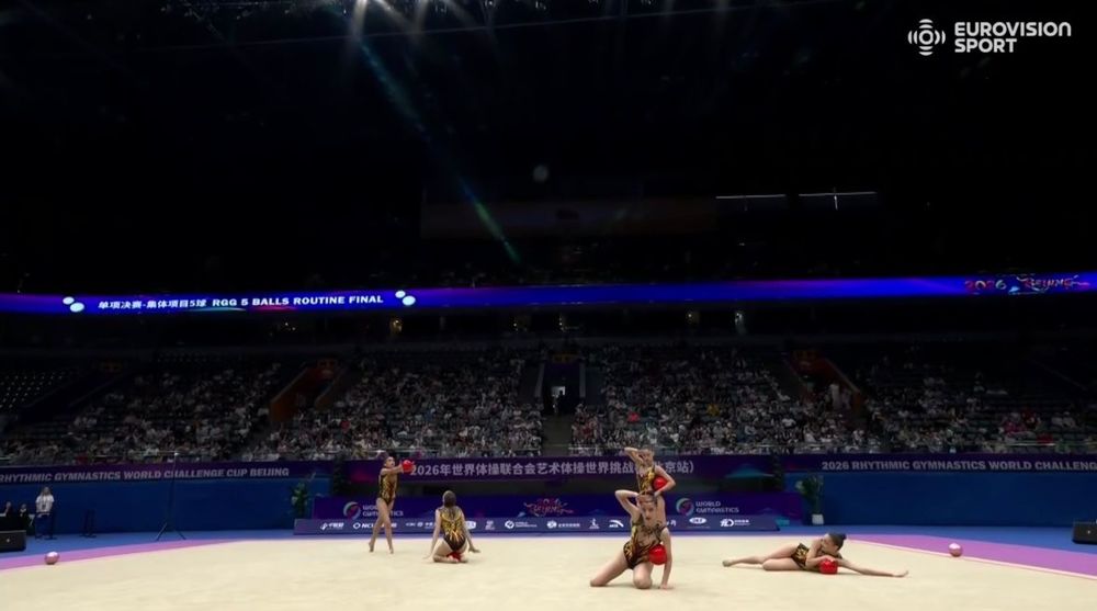 Azerbaijani gymnasts take part in World Cup (PHOTO)
