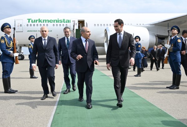 President of Turkmenistan arrives on visit to Azerbaijan (PHOTO)