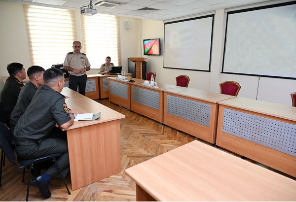 Azerbaijani and Kyrgyz representatives discuss operational planning (PHOTO)