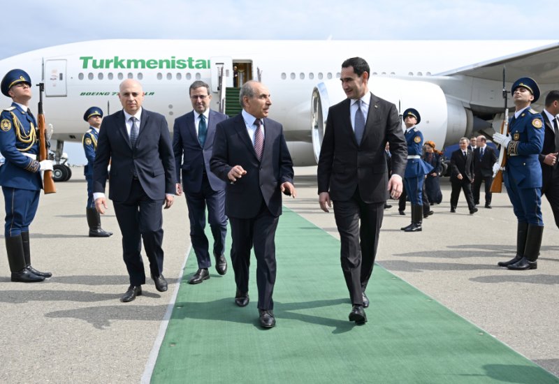 President of Turkmenistan Serdar Berdimuhamedov arrives in Azerbaijan on state visit (PHOTO)