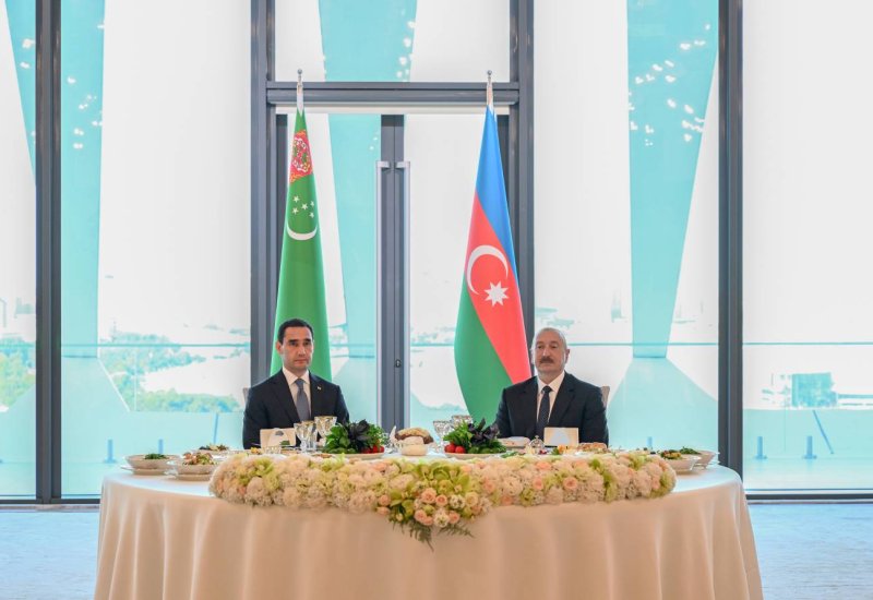 Official luncheon hosted in honor of President of Turkmenistan on behalf of President Ilham Aliyev (PHOTO)