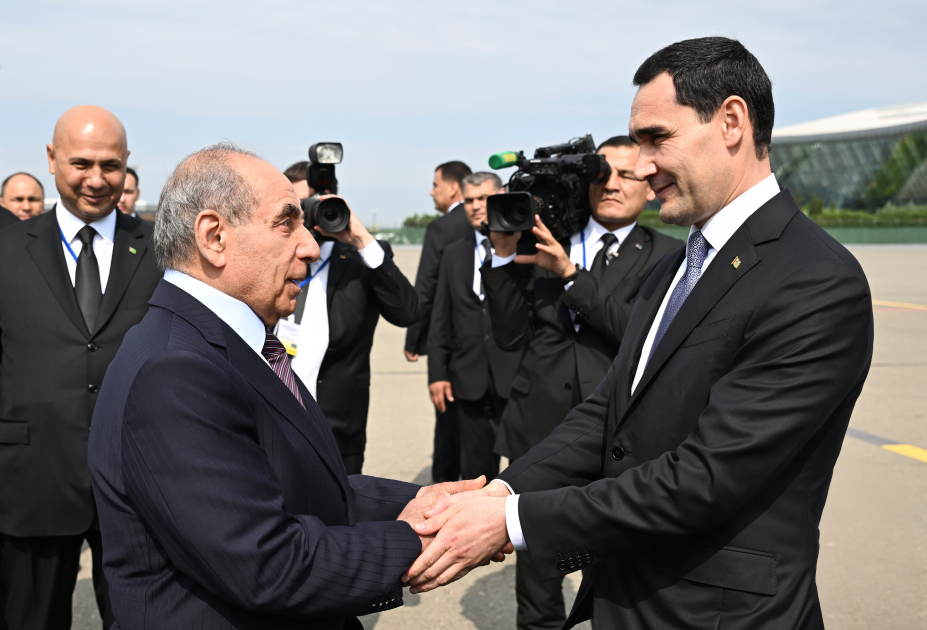 President of Turkmenistan Serdar Berdimuhamedov arrives in Azerbaijan on state visit (PHOTO)