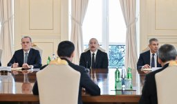 President Ilham Aliyev holds expanded meeting with President of Turkmenistan (PHOTO)