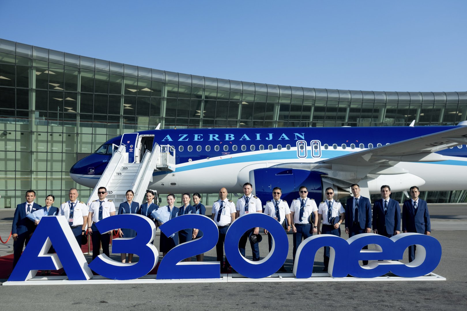 AZAL adds fourth modern Airbus A320neo to its fleet (PHOTO)