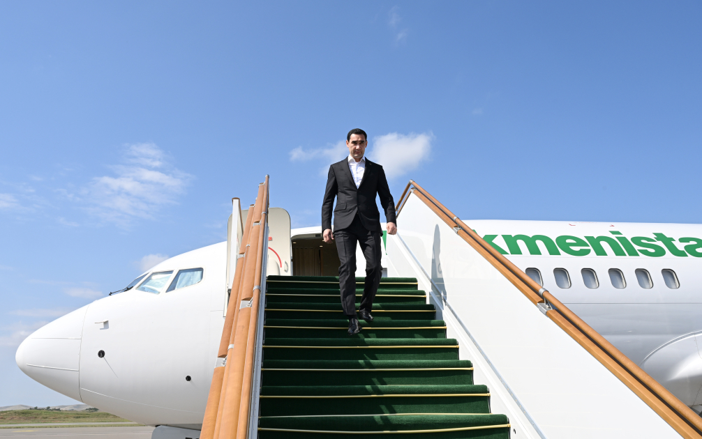President of Turkmenistan Serdar Berdimuhamedov arrives in Fuzuli district (PHOTO)