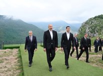 President Ilham Aliyev gifts President of Turkmenistan a Garabagh horse (PHOTO)