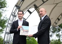 President Ilham Aliyev gifts President of Turkmenistan a Garabagh horse (PHOTO)