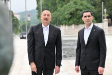 President Ilham Aliyev and President Serdar Berdimuhamedov view bullet-riddled busts of Azerbaijan’s prominent figures in Shusha (PHOTO)
