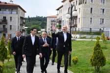 Presidents Ilham Aliyev and President Serdar Berdimuhamedov visited first residential complex built in Shusha City (PHOTO)