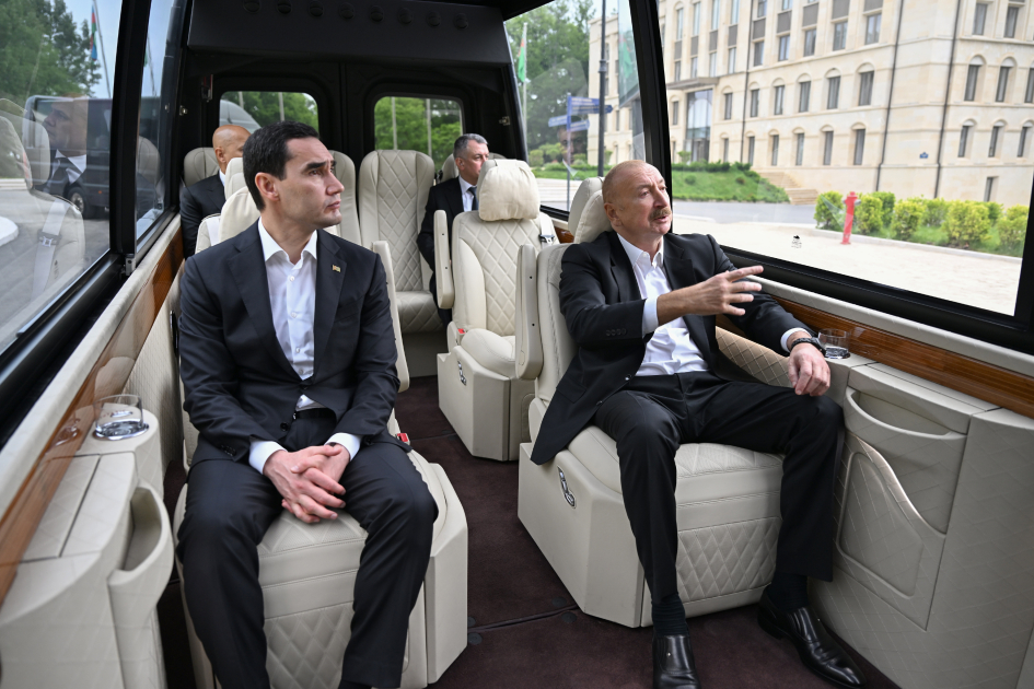 President Ilham Aliyev and President Serdar Berdimuhamedov visit Bulbul’s House-Museum in Shusha (PHOTO)