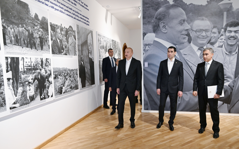 President Ilham Aliyev and President Serdar Berdimuhamedov view “Heydar Aliyev and Garabagh” exhibition in Shusha (PHOTO)