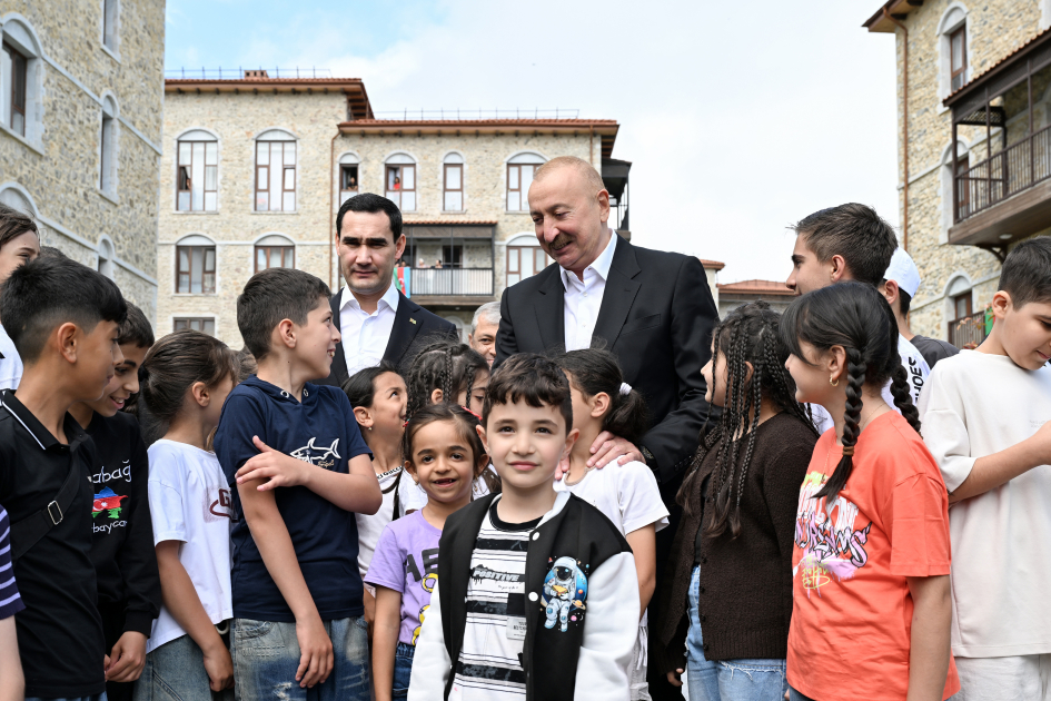 Presidents Ilham Aliyev and President Serdar Berdimuhamedov visited first residential complex built in Shusha City (PHOTO)