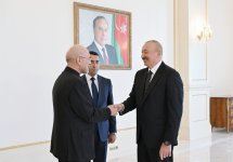 President Ilham Aliyev receivesdelegation led by Speaker of Iran’s Islamic Consultative Assembly (PHOTO)