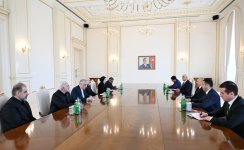 President Ilham Aliyev receivesdelegation led by Speaker of Iran’s Islamic Consultative Assembly (PHOTO)