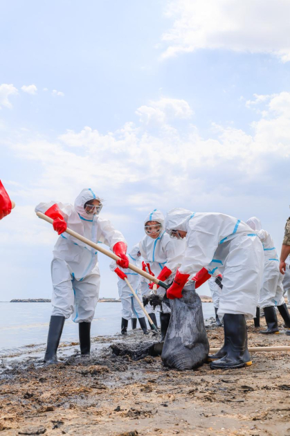 Cleanup campaign held in Dubendi residential area at Leyla Aliyeva’s initiative (PHOTO)