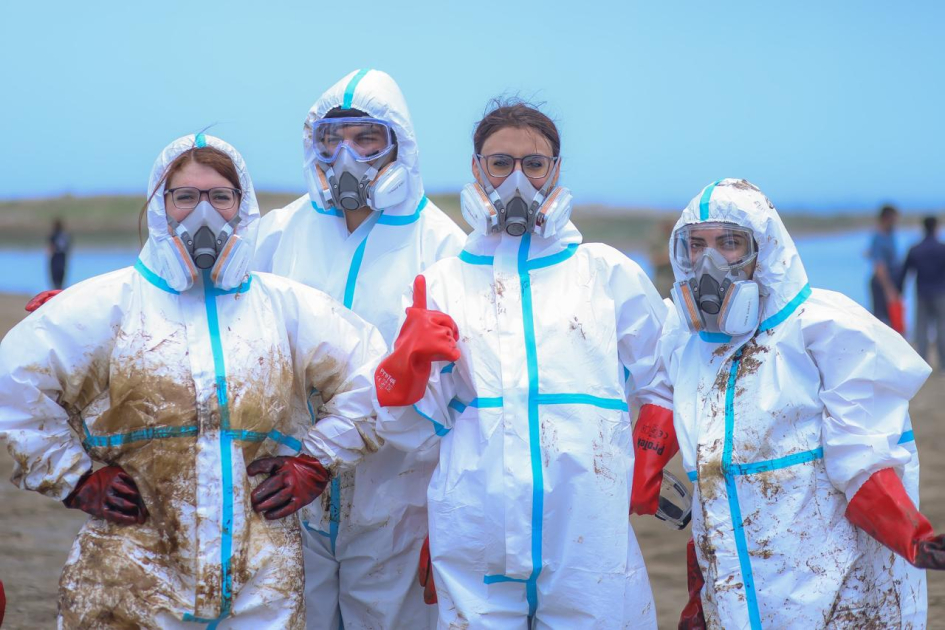 Cleanup campaign held in Dubendi residential area at Leyla Aliyeva’s initiative (PHOTO)