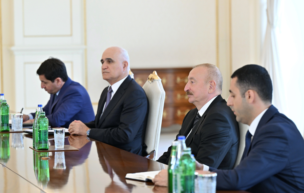 President Ilham Aliyev receivesdelegation led by Speaker of Iran’s Islamic Consultative Assembly (PHOTO)