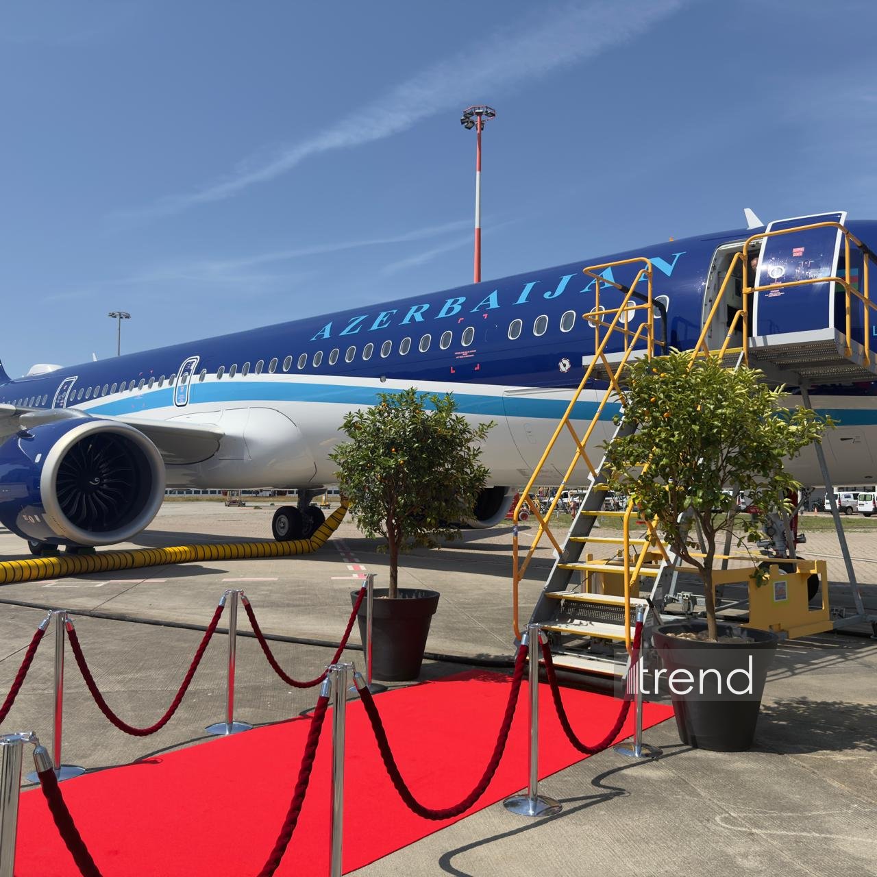 Hamburg hosts first Airbus A321neo handover to AZAL (PHOTO)