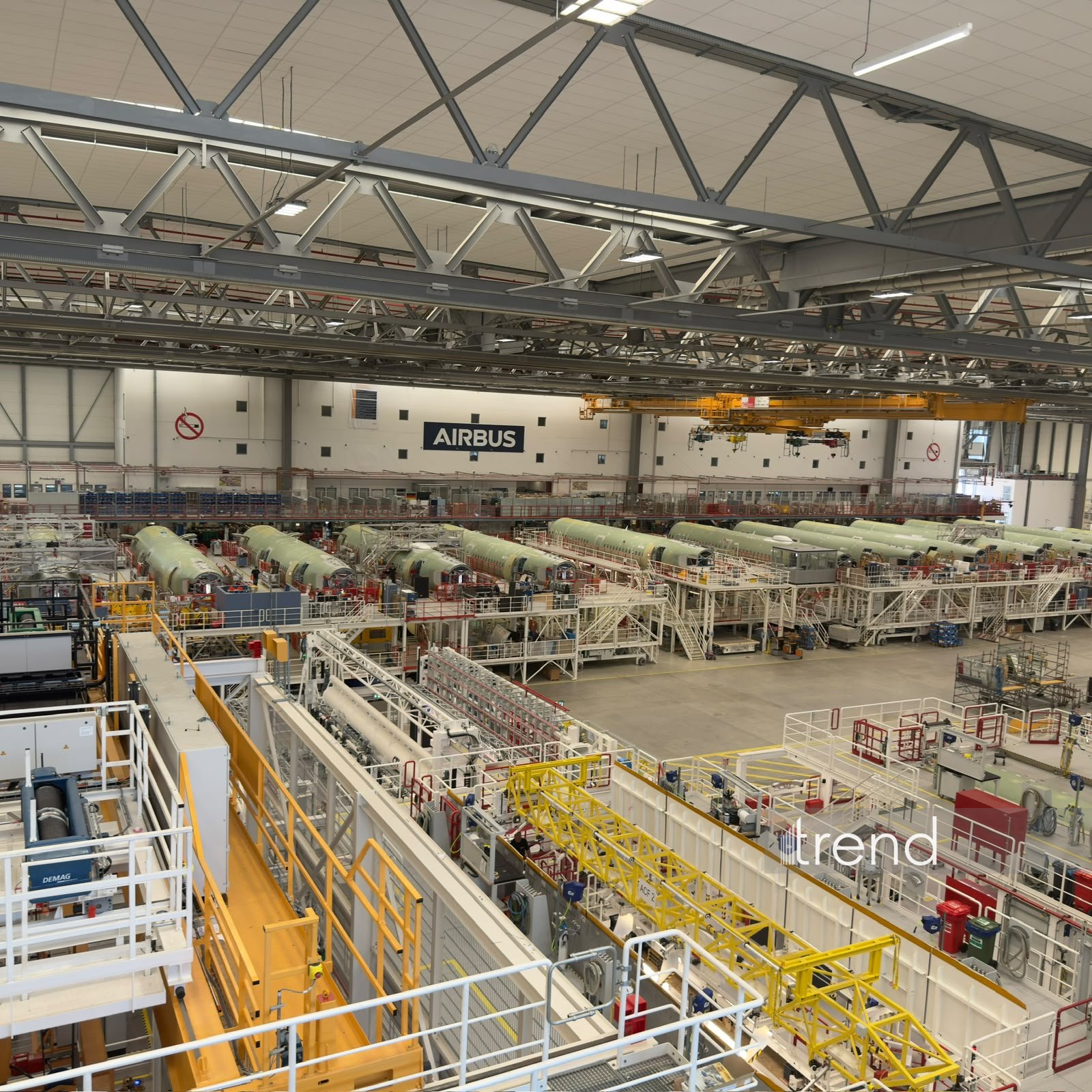 Azerbaijani journalists visit Airbus production facilities in Hamburg (PHOTO)