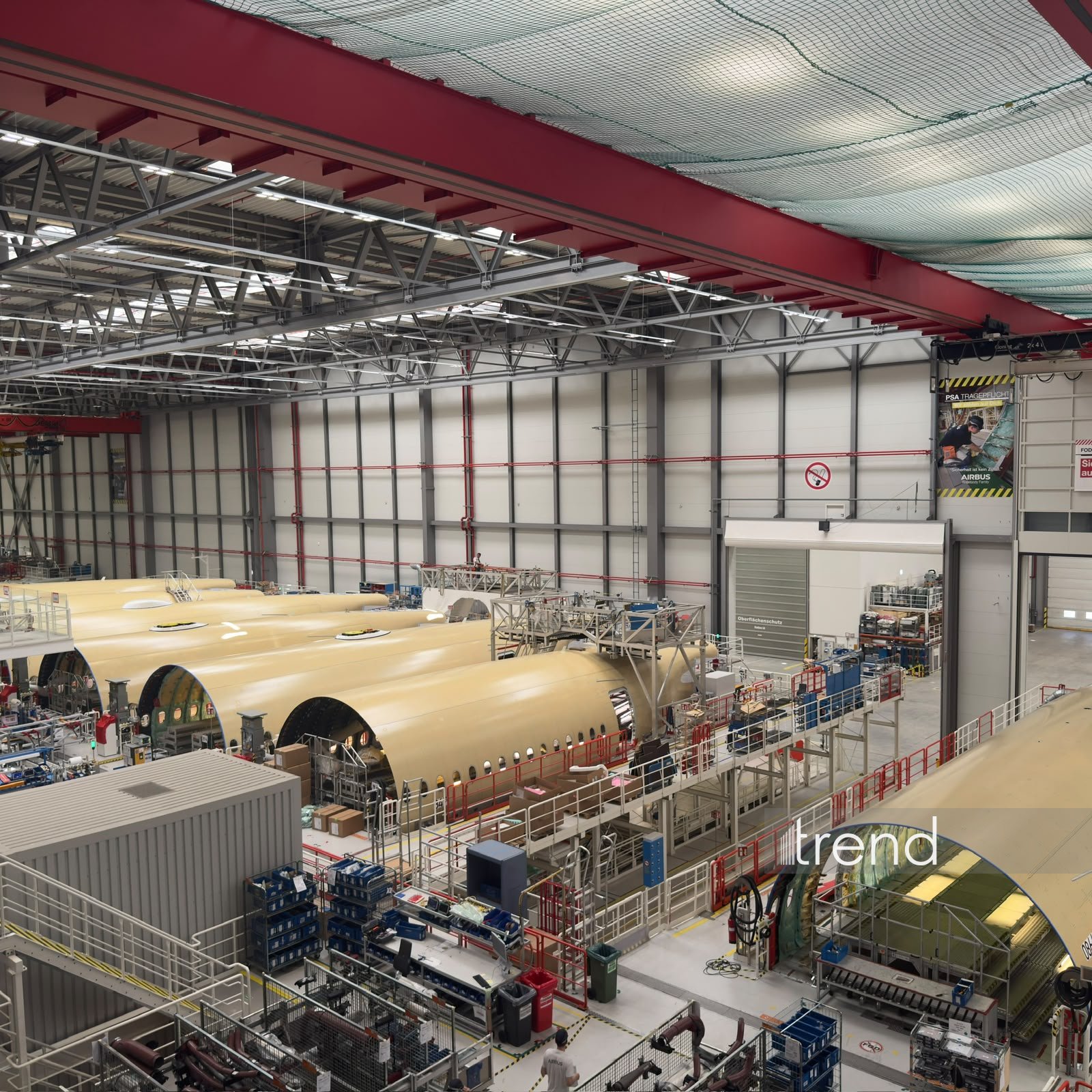Azerbaijani journalists visit Airbus production facilities in Hamburg (PHOTO)