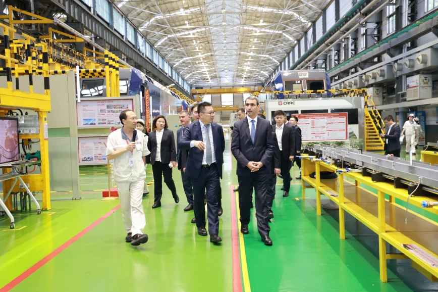 Azerbaijan Railways plans to purchase new passenger trains and wagons from Chinese companies (PHOTO)