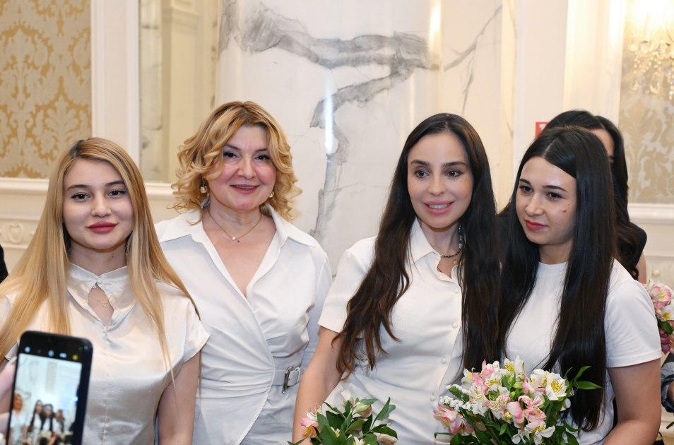Heydar Aliyev Foundation VP Leyla Aliyeva participates in Second Graduation Day of “Support for Girls’ Education” project (PHOTO)