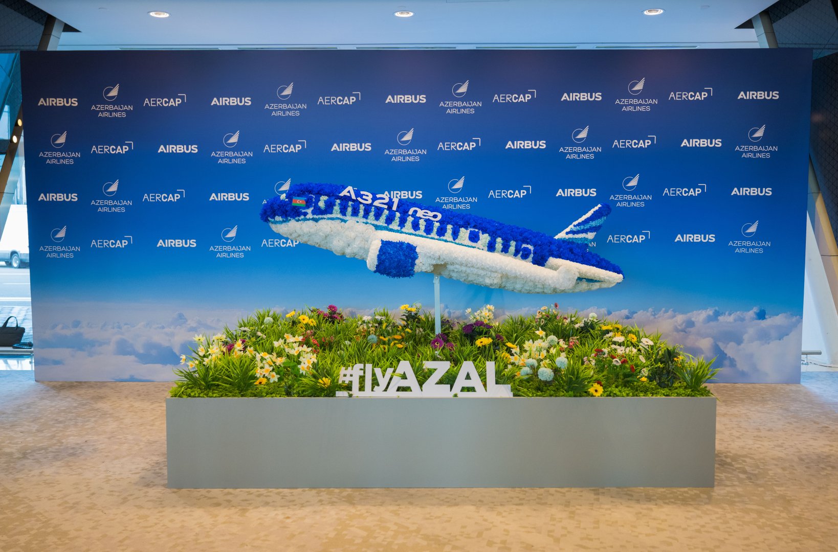 AZAL expands fleet with addition of its 1st next-generation Airbus A321neo (PHOTO)