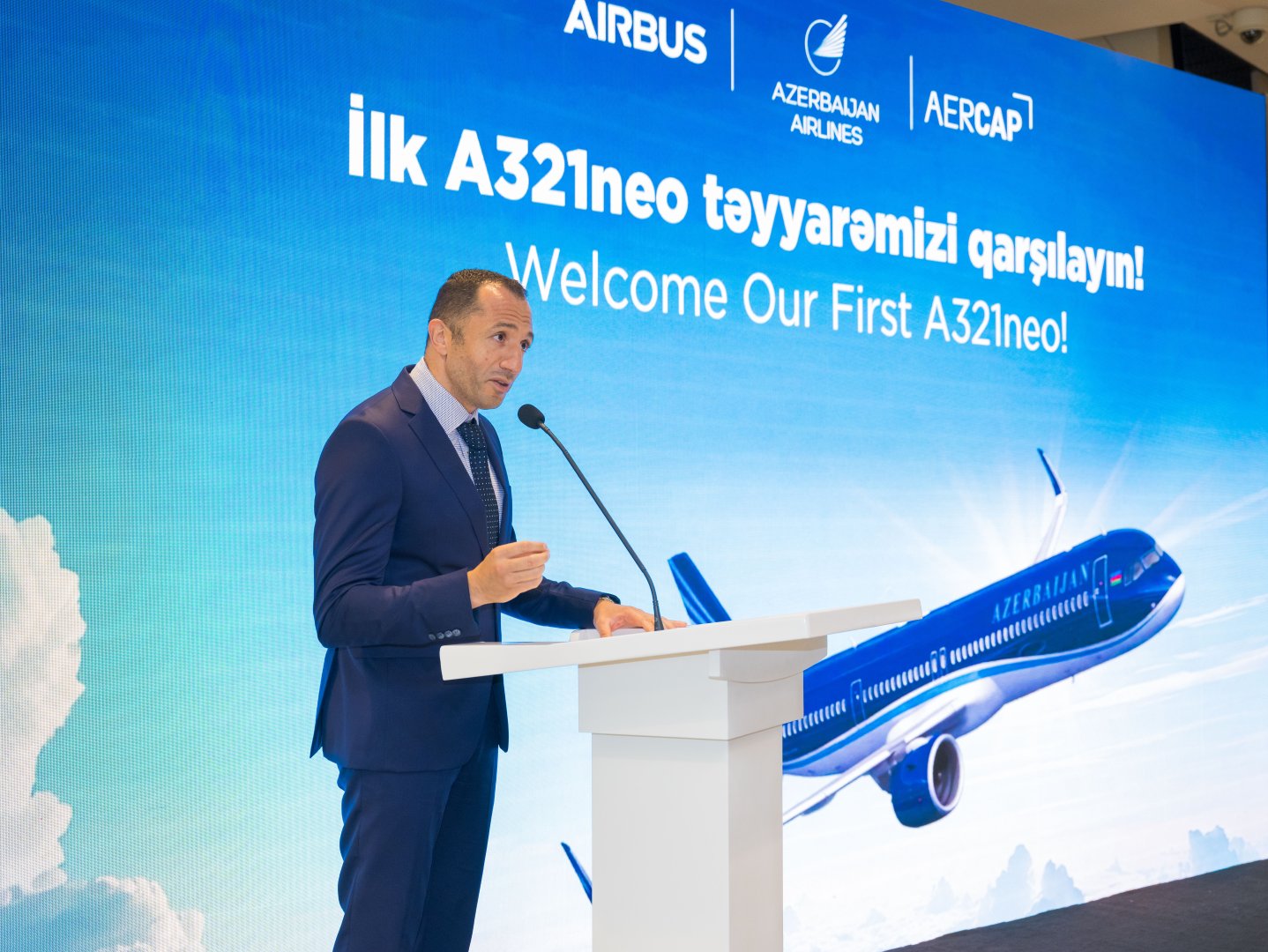AZAL expands fleet with addition of its 1st next-generation Airbus A321neo (PHOTO)