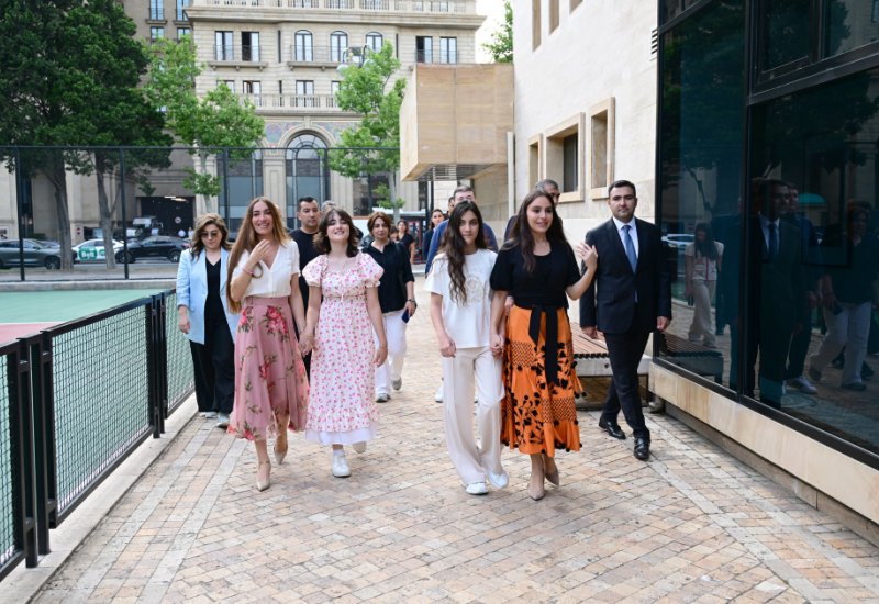 Leyla Aliyeva and Arzu Aliyeva attend opening and presentation ceremonies at the Seaside National Park (PHOTO)