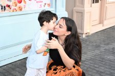 Leyla Aliyeva and Arzu Aliyeva visit "CandyFest" summer festival and watch "Magic Pearl" water circus show (PHOTO)