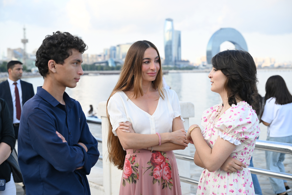 Leyla Aliyeva and Arzu Aliyeva attend opening and presentation ceremonies at the Seaside National Park (PHOTO)