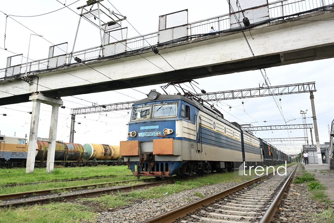 Azerbaijan transits another shipment of wheat to Armenia (PHOTO)