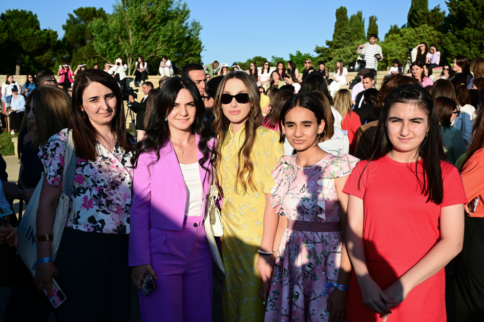 Leyla Aliyeva and Alena Aliyeva attend Charity Festival (PHOTO)