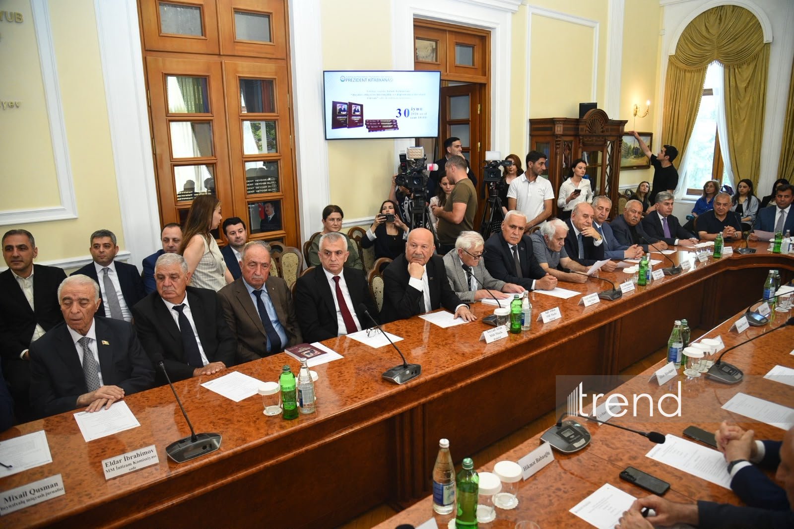 Baku hosts "Heydar Aliyev's lessons in statehood and diplomacy" book presentation (PHOTO)