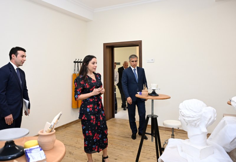 Heydar Aliyev Foundation VP Leyla Aliyeva visits Sheki City Art School (PHOTO)