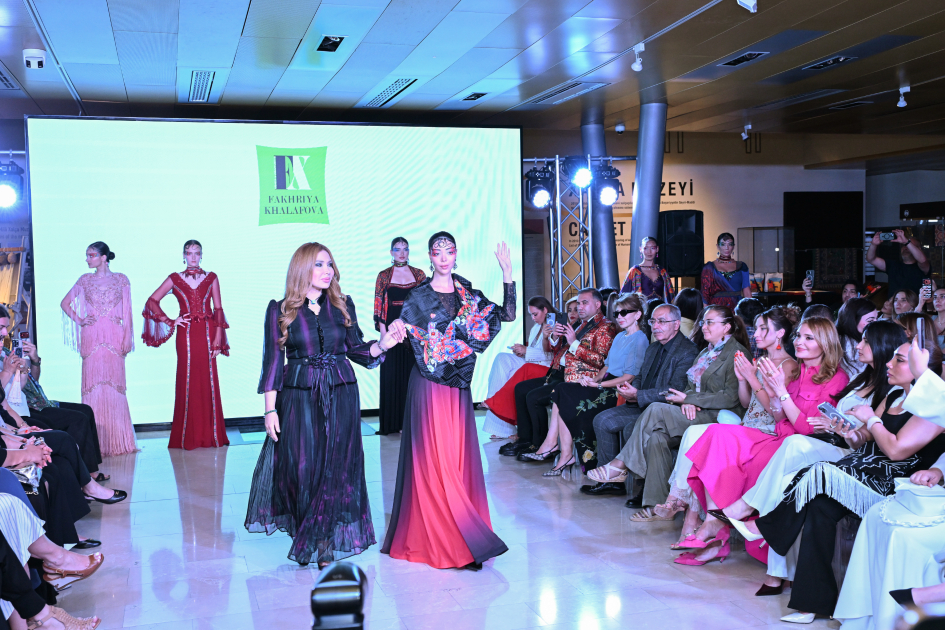Alena Aliyeva attends “Patterns of Time” fashion show held at Azerbaijan National Carpet Museum (PHOTO)