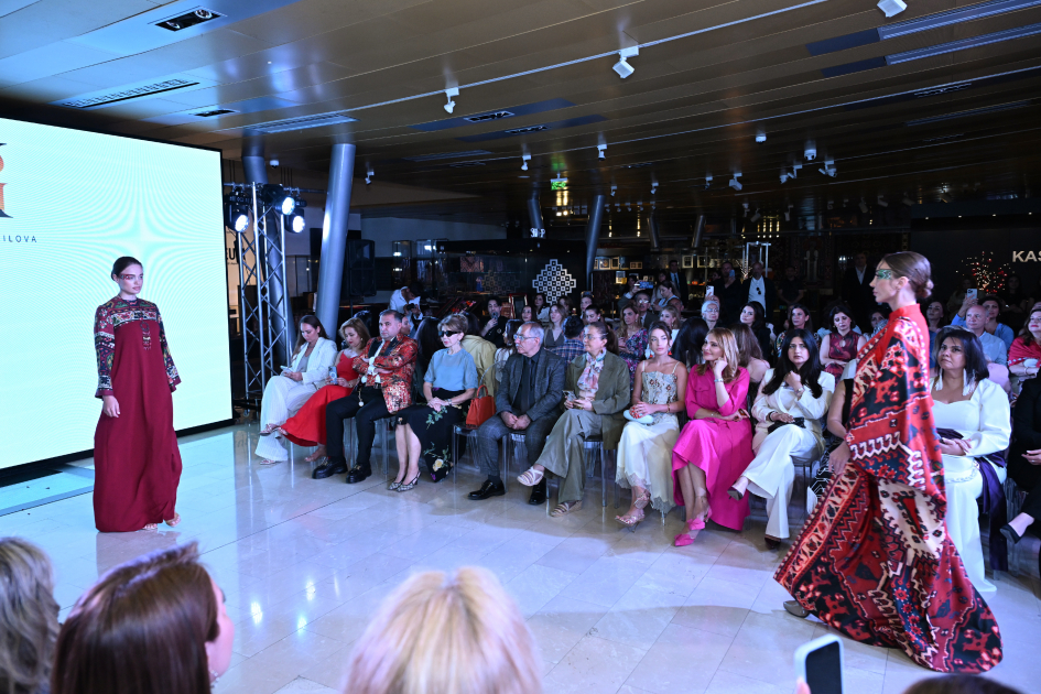 Alena Aliyeva attends “Patterns of Time” fashion show held at Azerbaijan National Carpet Museum (PHOTO)