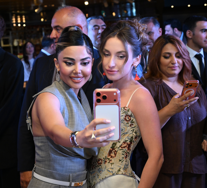 Alena Aliyeva attends “Patterns of Time” fashion show held at Azerbaijan National Carpet Museum (PHOTO)