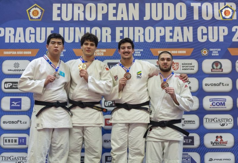 Azerbaijani judokas win nine medals at European Cup (PHOTO)