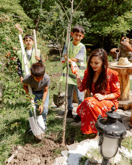 Leyla Aliyeva attends opening of individual exhibition and tree-planting campaign in Gabala (PHOTO)