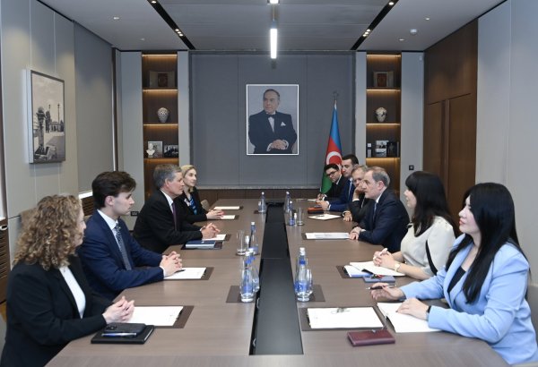 Azerbaijan, U.S. discuss strategic partnership and regional connectivity (PHOTO)