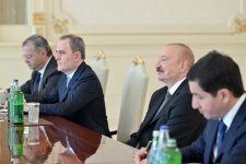 President Ilham Aliyev receives member of U.S. Senate Foreign Relations Committee (PHOTO)